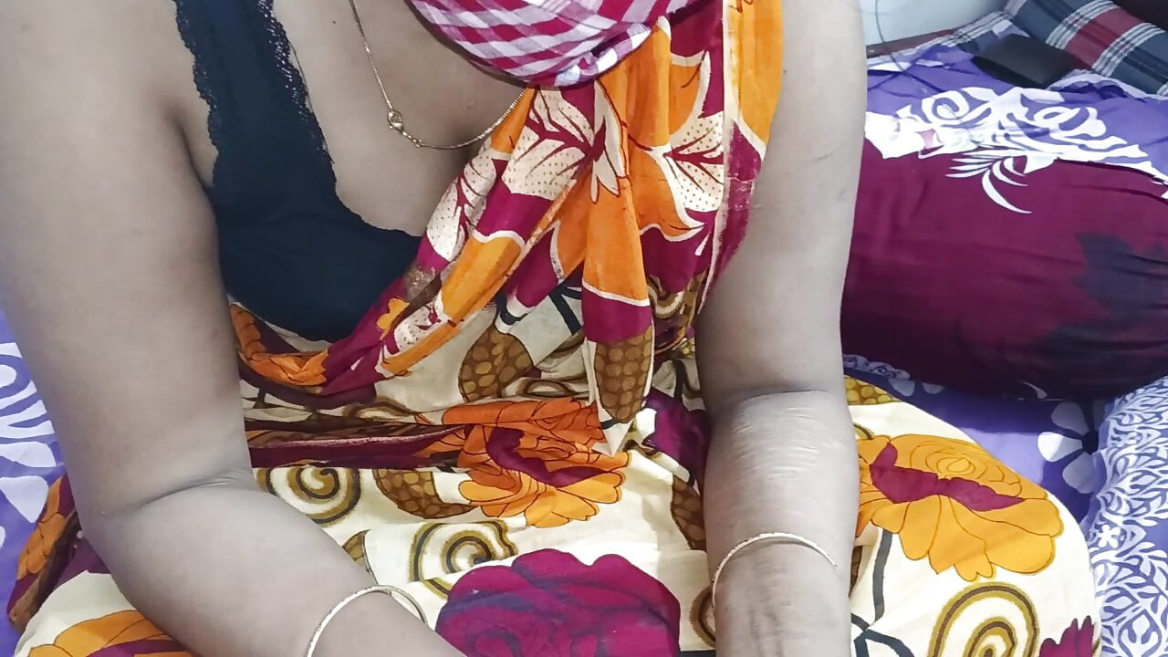 MILF μητριά λατρεύει να έχει το μεγάλο πούτσο μου στο μουνί της καθαρό ήχο