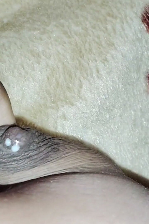 Fucked Neighbour Bhabhi While Stepson Playing