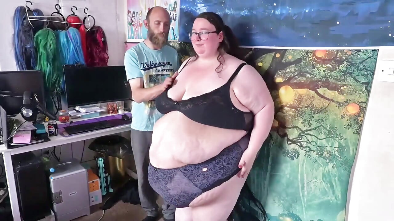 SSBBW Stripped Out of Underwear and Kissed Sensually