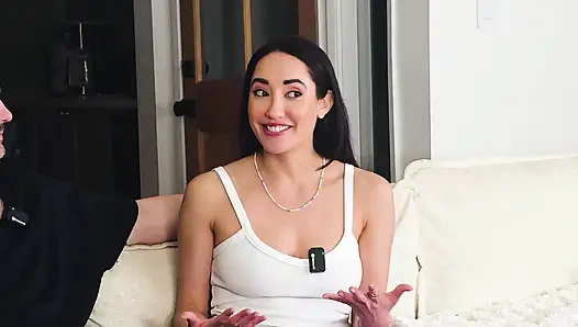 Beautiful Latina Pornstar Chloe Amour Twerking on Tom Games Podcast