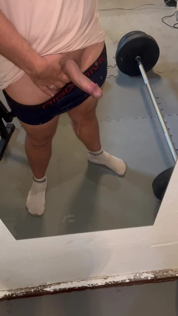 In the gym - show cock
