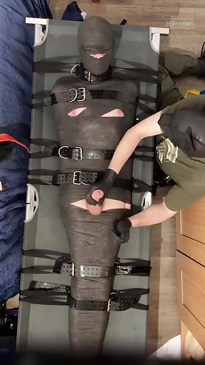 Twink tamamen mumyalanmış ve kenarlı, bölüm 2