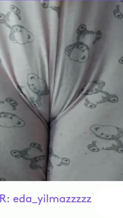 CAMEL TOE- MASTURBATION IN PAJAMAS- TURKISH PORN- TURKISH MILF | Clip 1