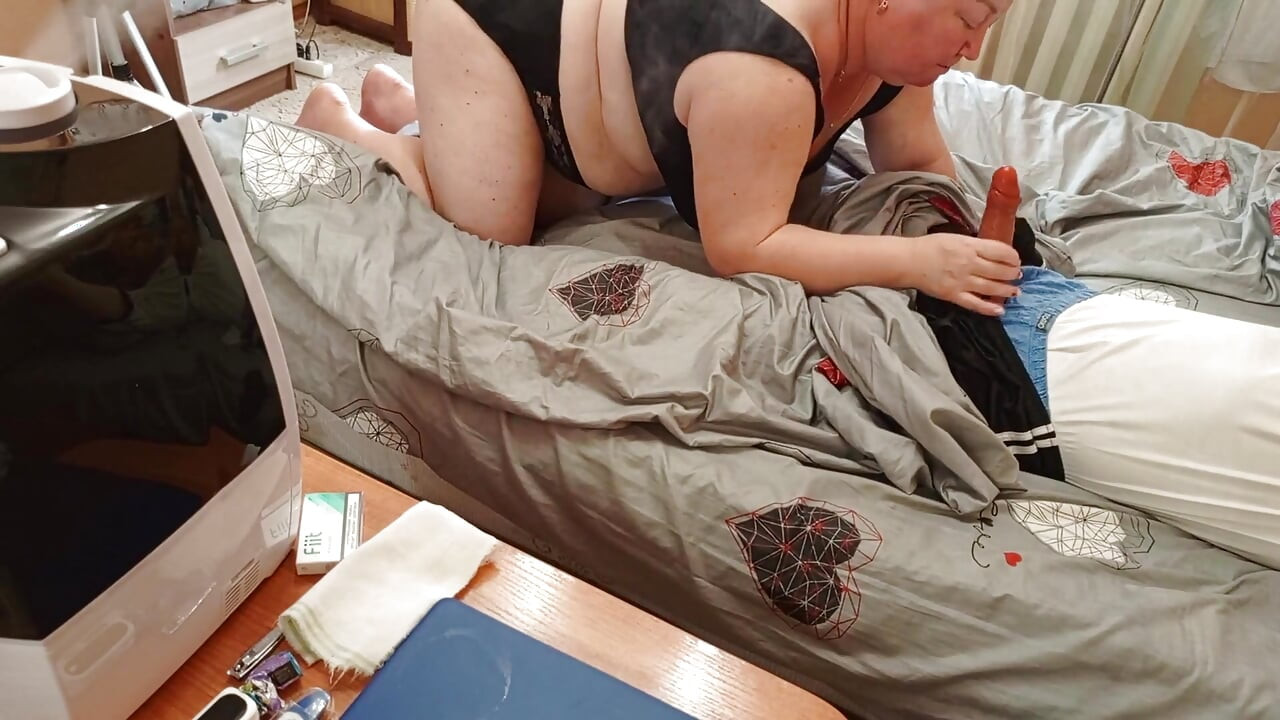 Sucking a Stranger's Big Dick and Swallowing His Cum