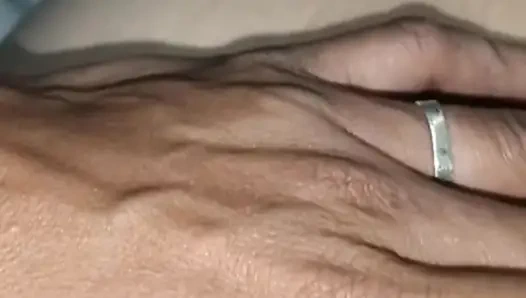 Napatuwad tuloy ako kahit mahal na araw.