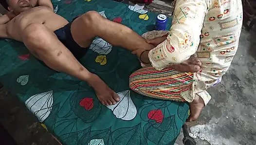 Pijat minyak dan ngocok penuh romantis