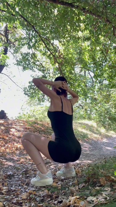 Stranger jerk’s on me while i’m doing stretching | Clip 1