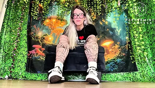 67 Giantess School Bully Tricks Nerd Into Worshiping My Massive Size 16 Stinky Feet - Shoe & Sock Removal