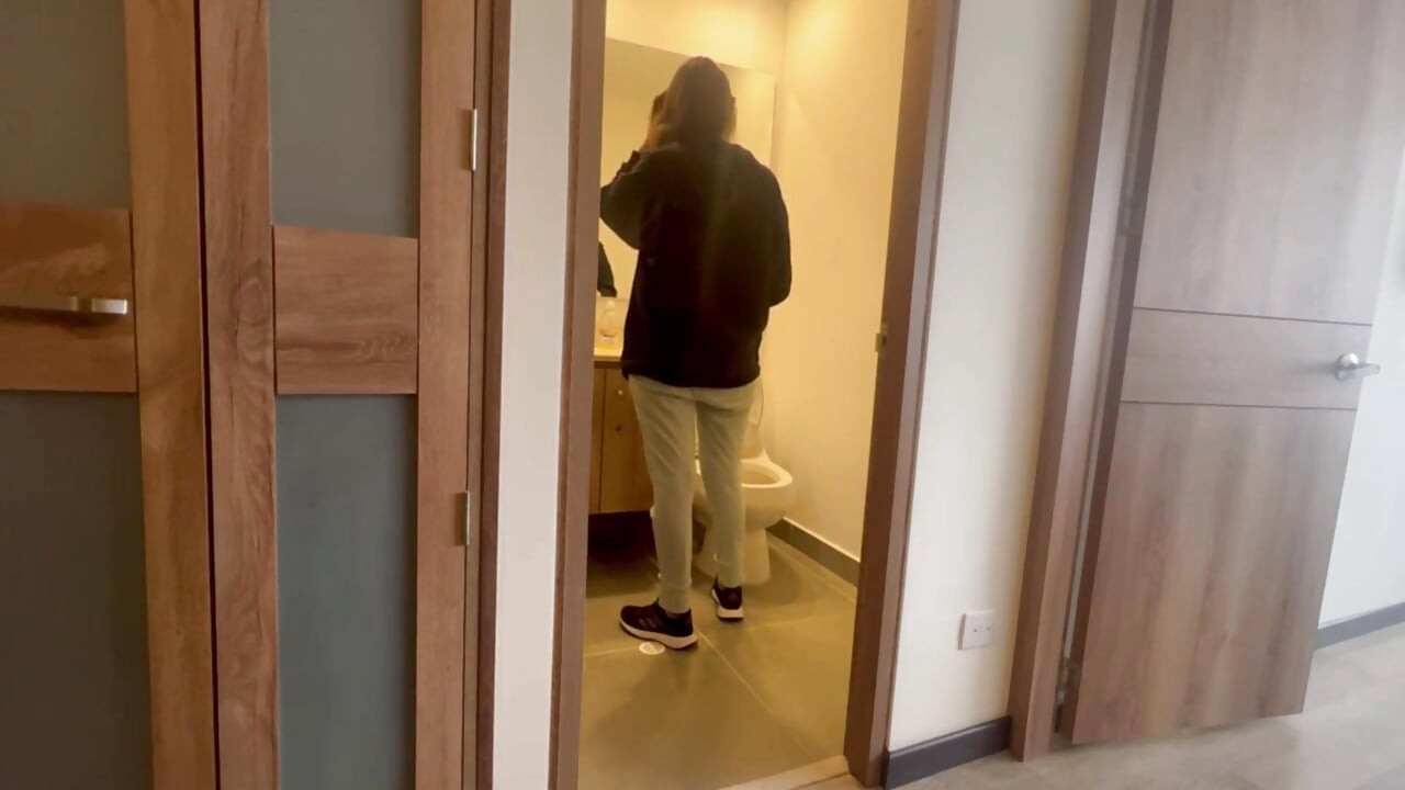 Two married women meet to finger each other in their dirty pussies