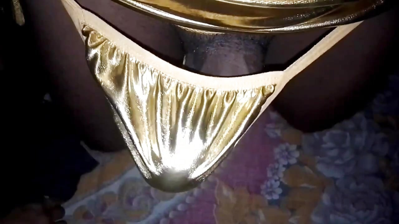 Ha a farkad nem basz meg, akkor csináld ezt. Desi XXX videók FapHouse Shemales Sex