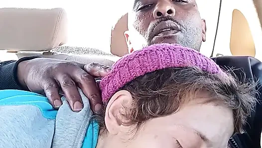 Грязная уличная шлюха пьет мою сперму на завтрак. МАМАША