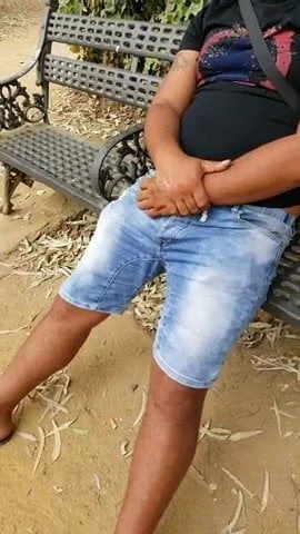 Str8 Rumanian working his bulge in park