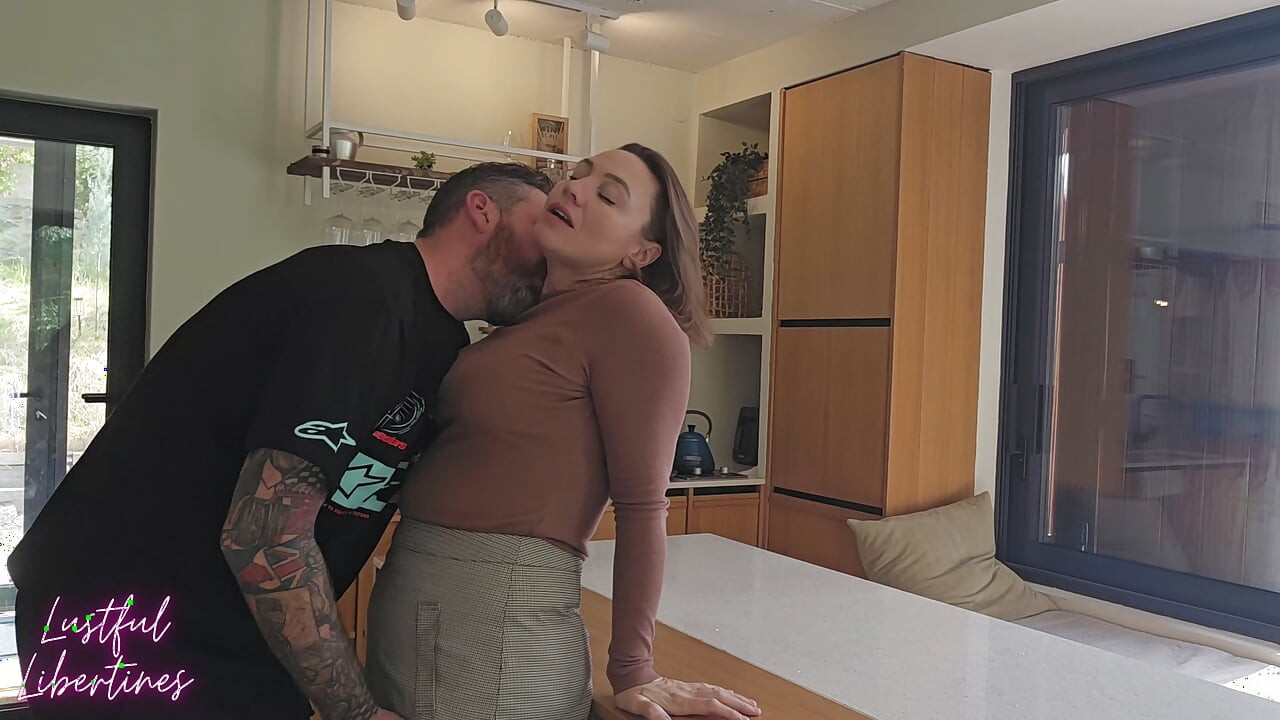 Creampie My Ex Wife - I Couldn’t Resist a Trip Down Memory Lane with My Hairy MILF Piss Queen