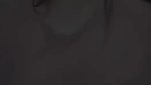 Застукали вблизи текущую мокрую сессию мастурбации