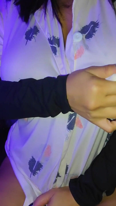 I wake up very horny and I grope my tits, my ass and show my pussy | Clip 2