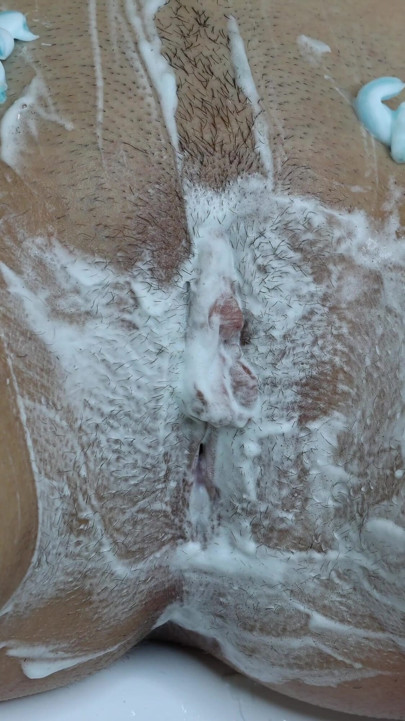 Shaving a landing strip! Intimate pussy trimming! Hairy pussy close-up! | Clip 3