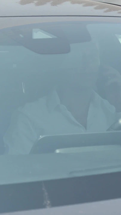 性感的亚洲妻子克拉拉会见她的男人