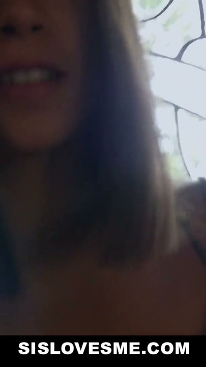好色的繼姐有一個完美的屁股，繼兄無法把手從它身上移開 - Sisslovesme | 短片 1