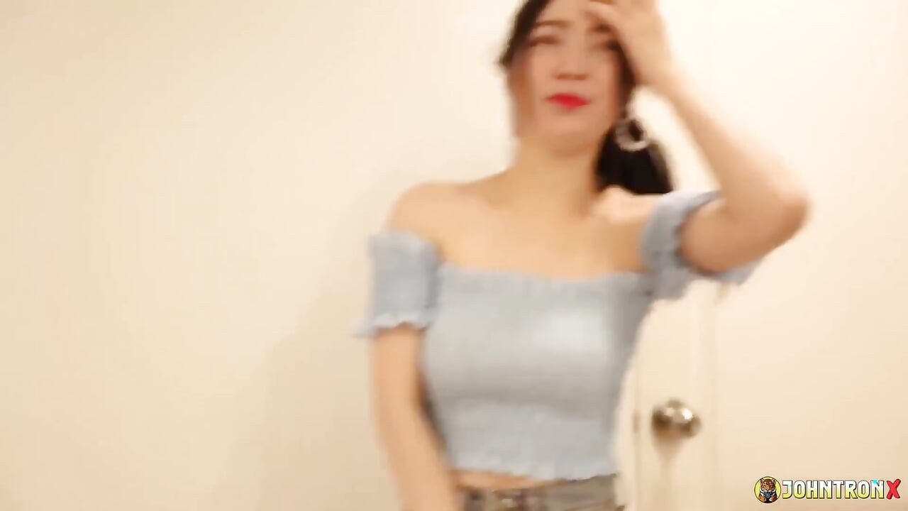 Johntronx - pizda asiatică păroasă este futută în pov fashion