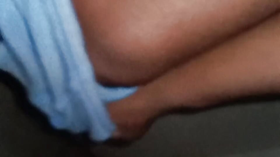 Desi Tamil Divorce MILF Pissing