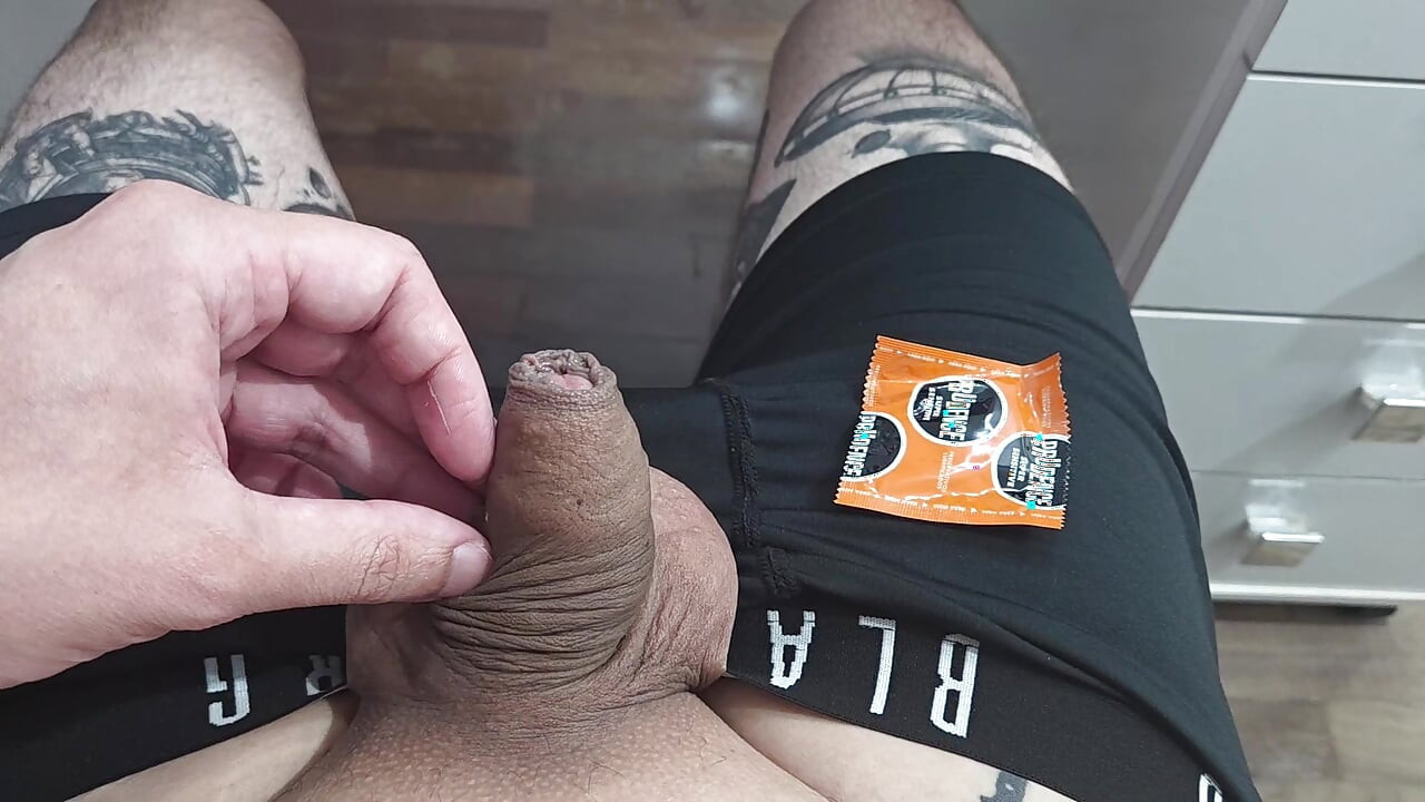 CONDOM CUM