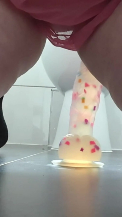 สุดยอดคลิปสั้นน้ําแตกเดี่ยว - ถึงจุดสุดยอดหลายครั้งด้วยการถูหี, คุยสกปรก, ดิลโด้และเครื่องสั่นหี คลิป 1