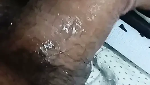 Dizlerinin Üstünde Kız Arkadaş Oral Seks