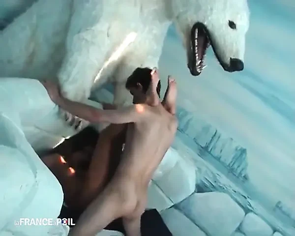 A Brunette with a Pierced Pubic Hair Gets Blown up with Delight