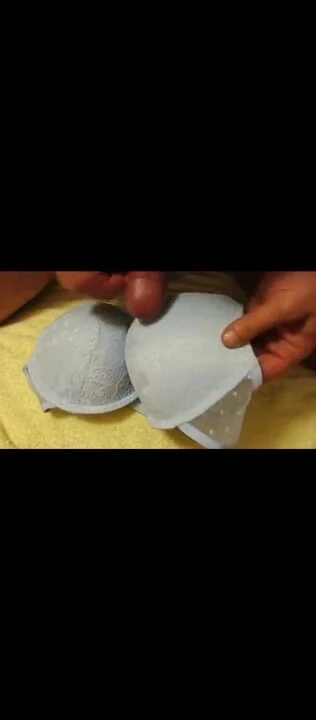 cum out on auntys bra