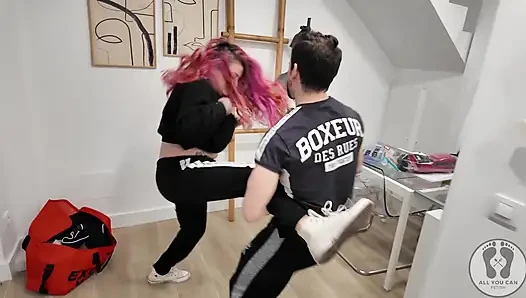 4K I Caught a Girl Try to Escape Fighting with Kicks