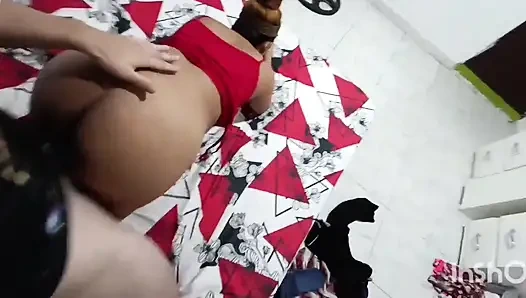 Boleh nggak ngentot sama orang lain nggak?