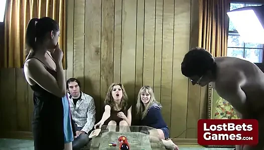 Striptiz noname kazananı kaybedene her şeyi yapabilir