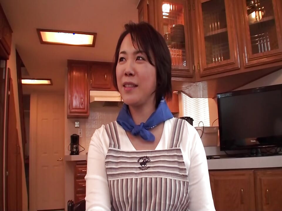 A123G03 I moved here three years ago, drawn by the desire to live in the countryside. Living separately from her husband. A beautiful mature woman who applied to an AV maker out of longing for someone and has happy and embarrassing sex in front of the camera!