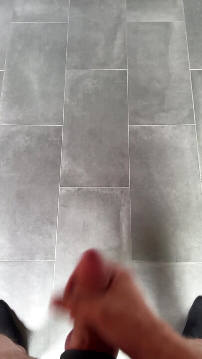 Cumming in the Kitchen. Enjoy