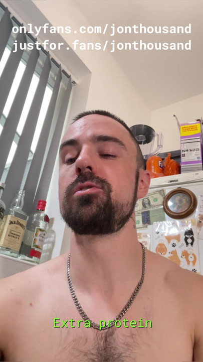 Str8 roommate cums on my food
