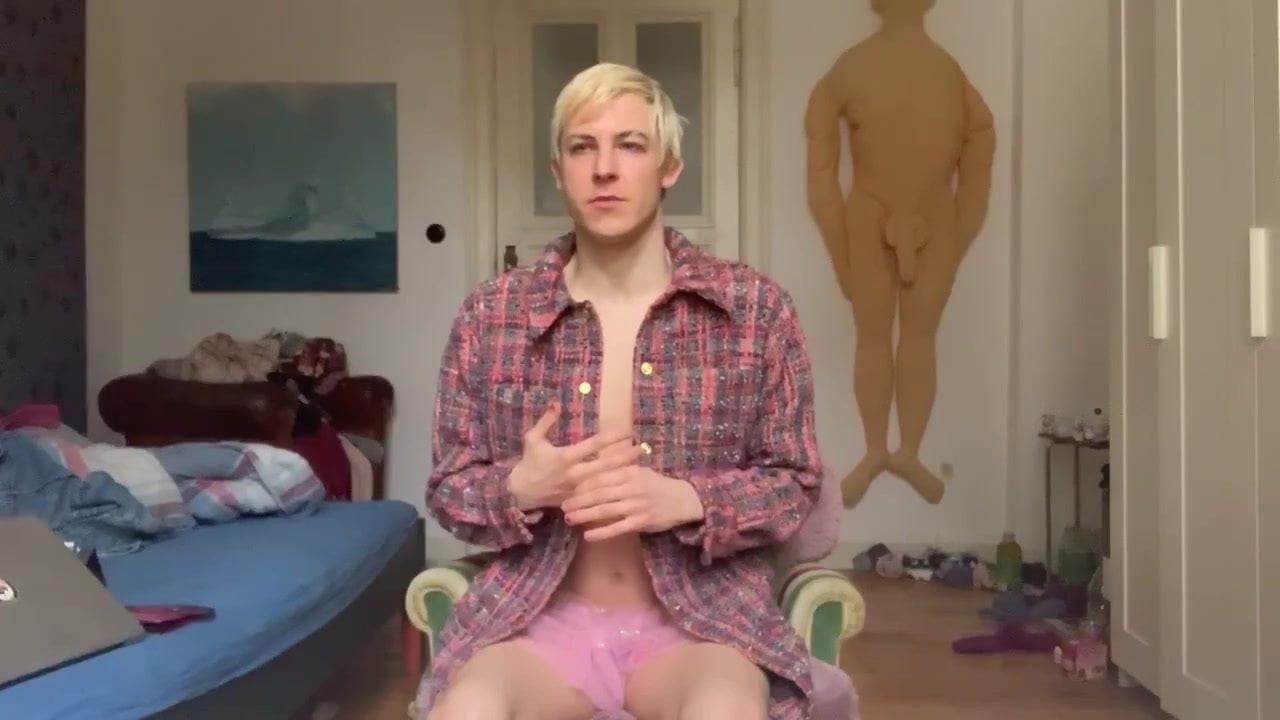 PUSSY IS ALWAYS HUNGRY FOR RAW COCK