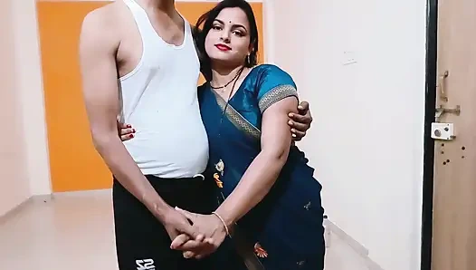 Rhea ji erkek arkadaşı tarafından desi tarzında sikildi ve Riya'ya zevk verildi