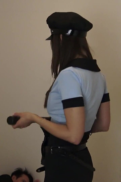 Aggressive Policewoman Goes Grazy!