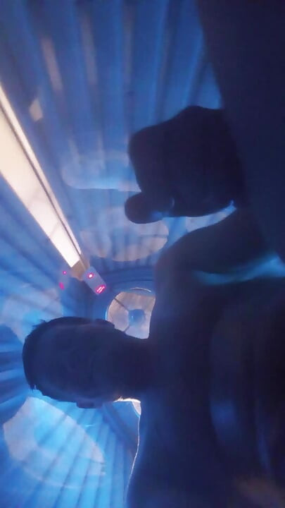 Cum monster in tanning bed