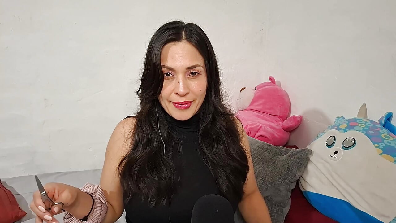 ASMR Roleplay YOUR GIRLFRIEND cuts your hair