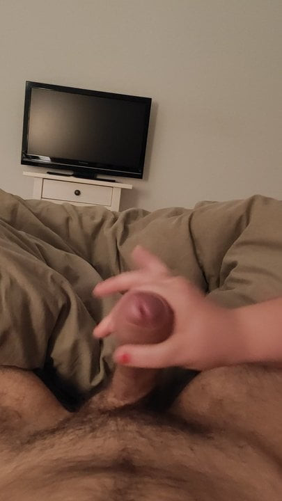 Sandra yummy handjob with cum