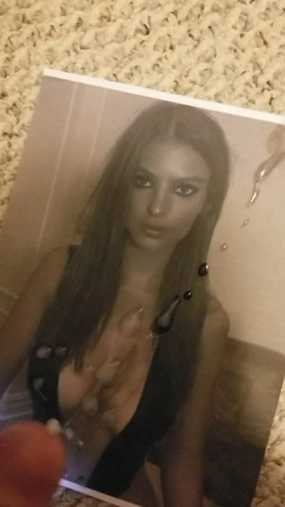 Emily Ratajkowski cum tribute