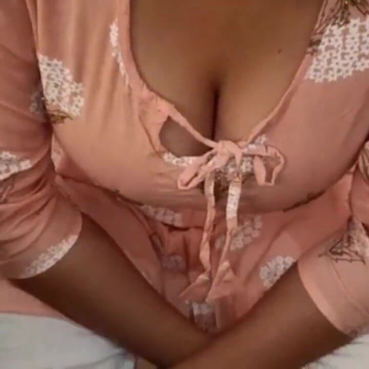I Caught My Stepsister Masturbate When She Was Home-alone I Help Her to Cum with My BBC, Desi Indian Sex Video Mms