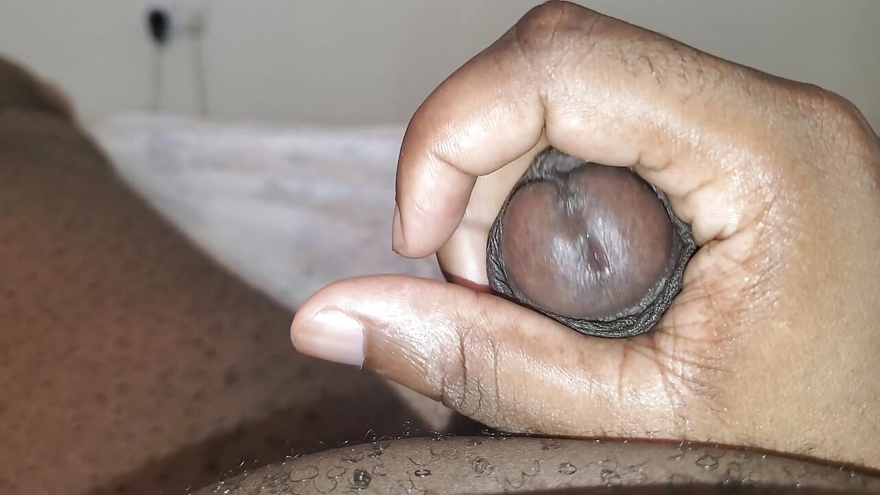 Solo muškarac mi pokušava pokazati