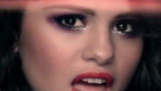 Selena Gomez Zungenschleife # 1