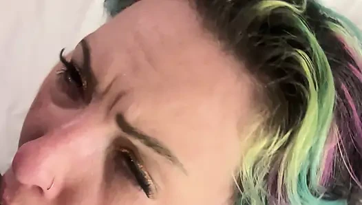 Nyepong raksasa pria kulit hitam