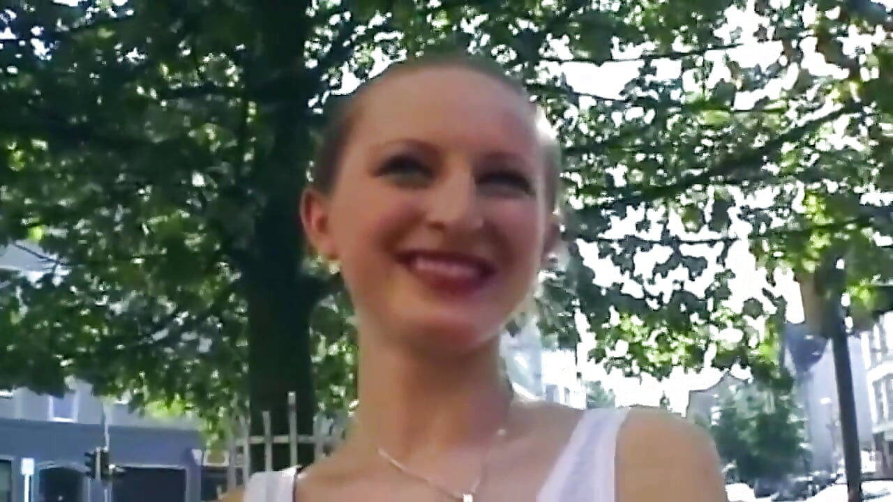 Public Blowjob Tease and Sloppy Fingering Explosion