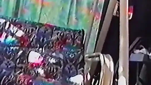 Amateur-paar fickt im wohnzimmer