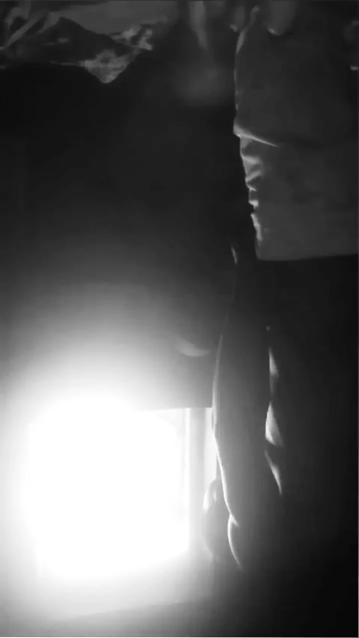 It uslubidagi fotosuratlardagi xxx ayollarning katta eshaklari