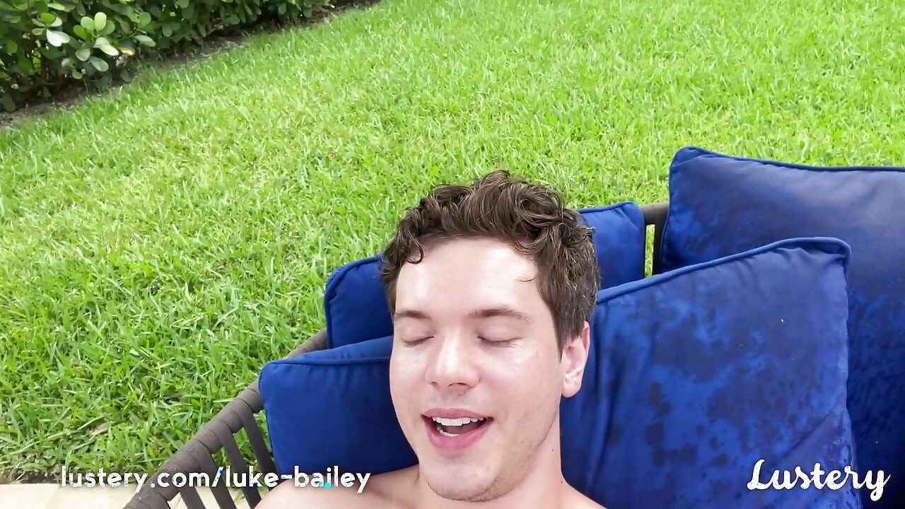 Se conocieron durante un pajar en su auto y ahora se filman teniendo el sexo más caliente - Luke Cooper y Bailey Base